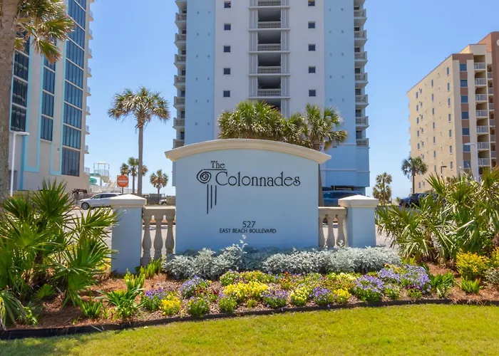 The Colonnades 1901 *